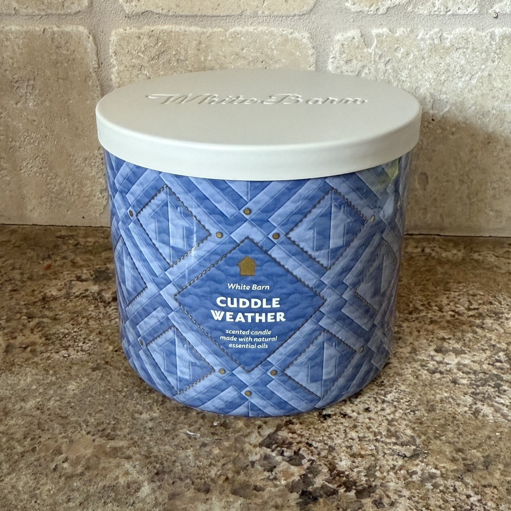 Bath Body Works White Barn Candle Cuddle Weather 3 WICK 14.5 OZ Rare HTF